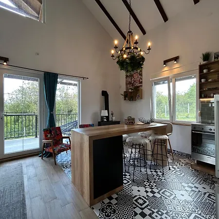 Feriehus Lola Hill House