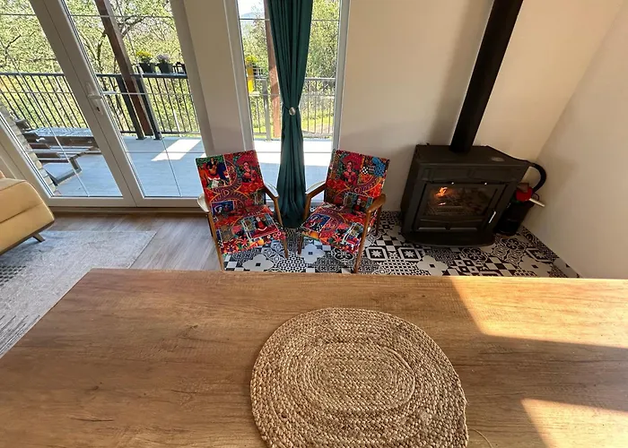 Lola Hill House Дом отдыха *